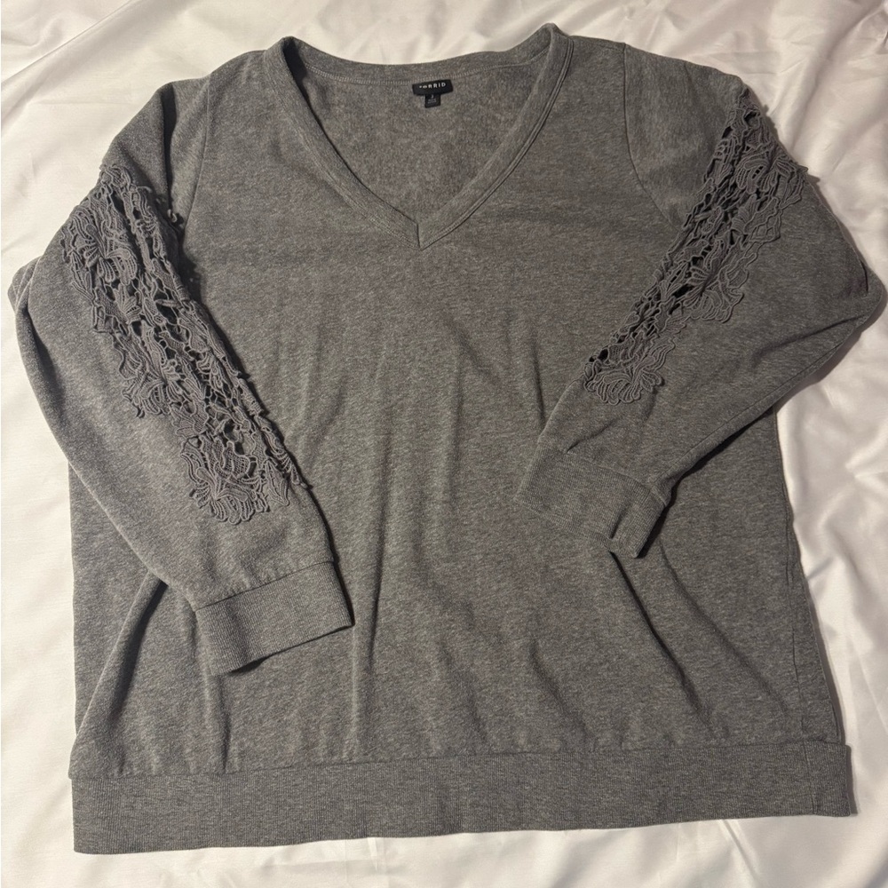 Torrid Gray Knit Top; great condition
